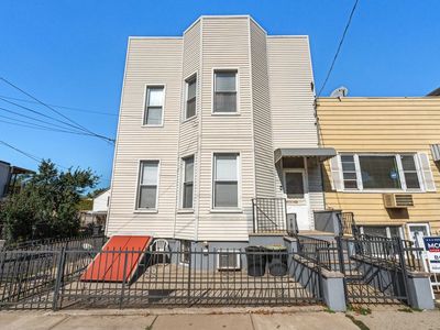 122 Broadway, Jersey City, NJ, 07306