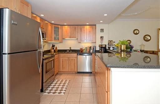 5th image of 45 Longwood Ave APT 110