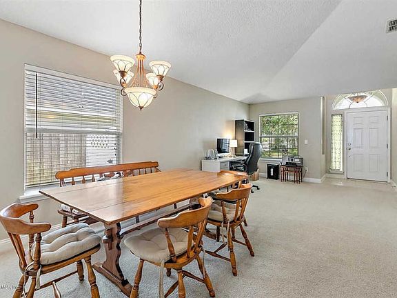 5th image of 1039 Moosehead Dr