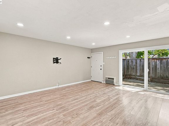 4th image of 2600 Jones Rd APT 19