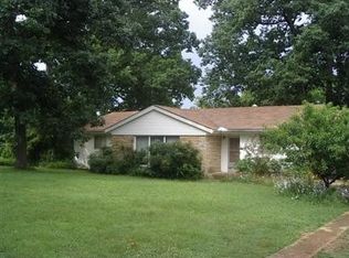 230 Riverview Dr, Mammoth Spring, AR 72554