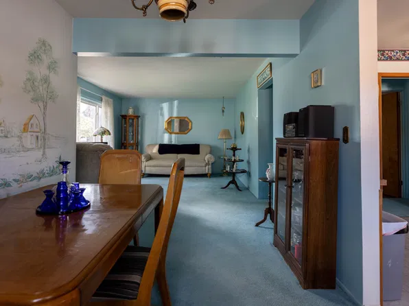 446 Emmons Blvd, Wyandotte, MI 48192