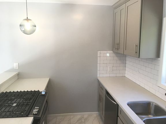 5th image of 2116-2122 N Magnolia Ave #2122-A