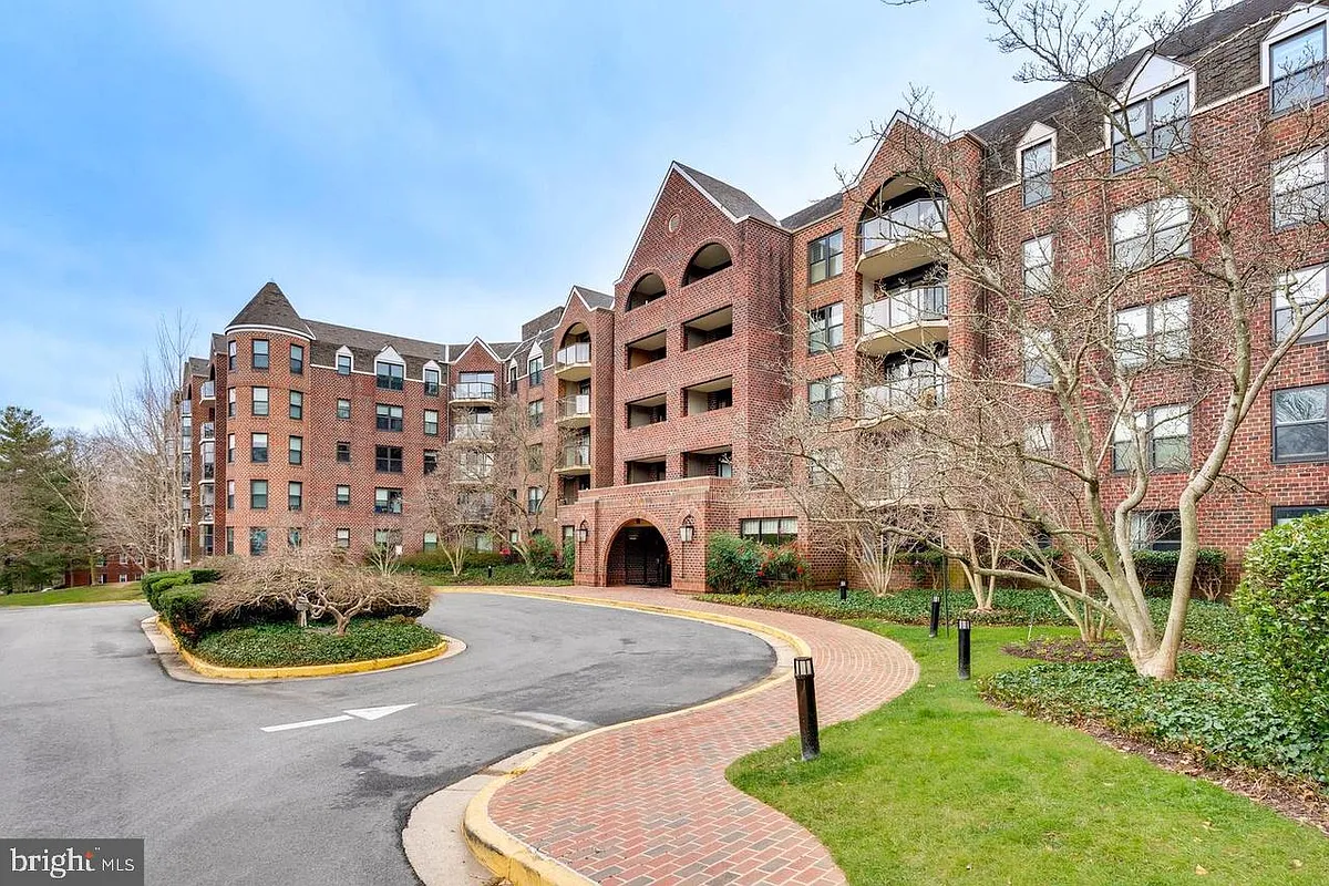 Building Photo - 2100 Langston Blvd #431