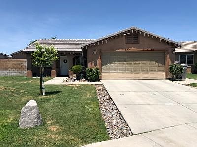 2nd image of 65273 Palomares Cir