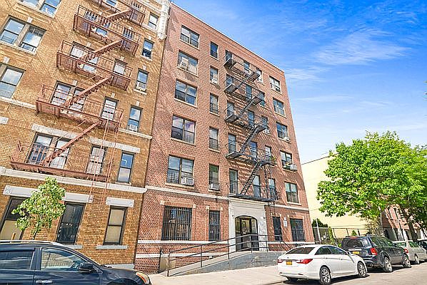1st image of 11 Ten Eyck St APT 1A