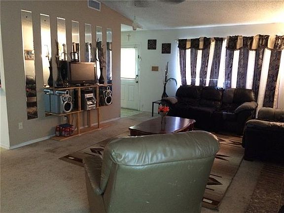 5th image of 1007 Meadow Run Dr