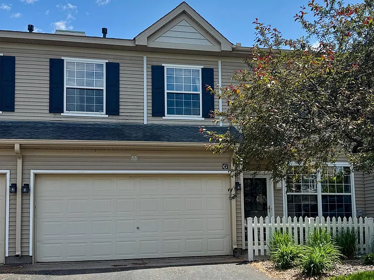 12215 Urbank St NE #G — Photo 1