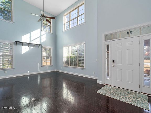 5th image of 109 Creek End Court