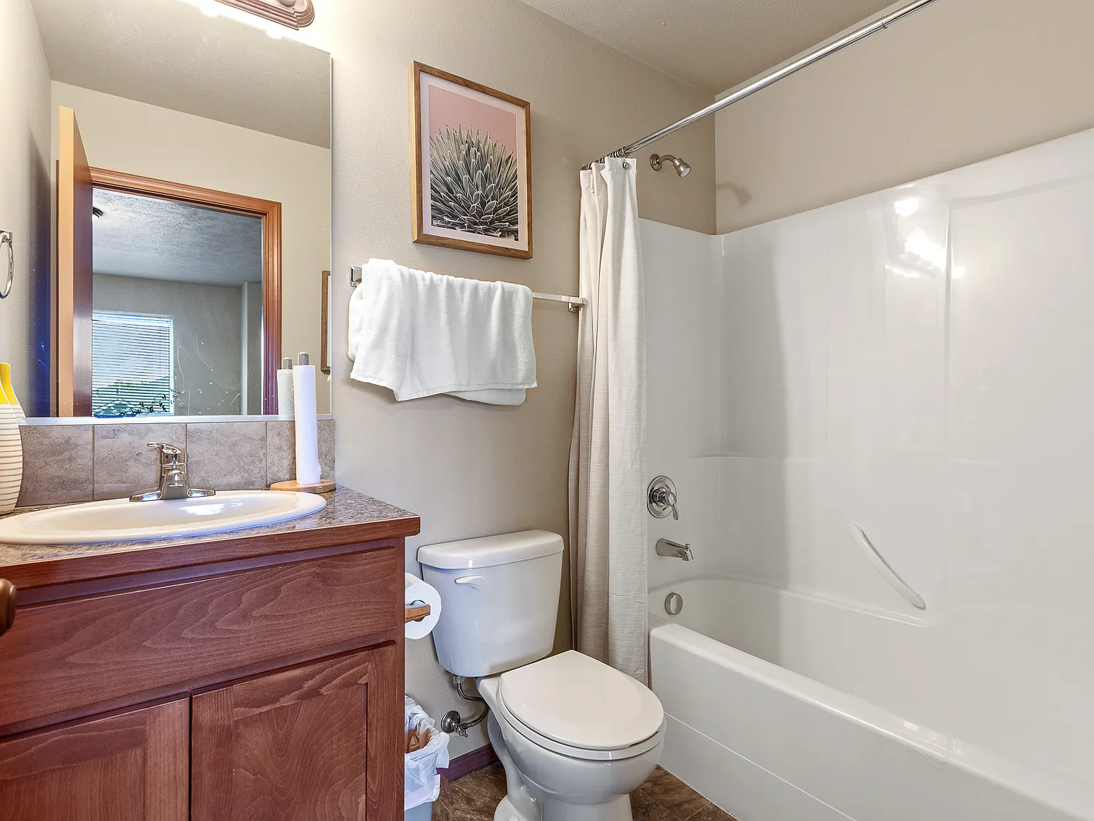 3 bed, 2.5 bath, 1440 sqft, $2,250 — Photo 3