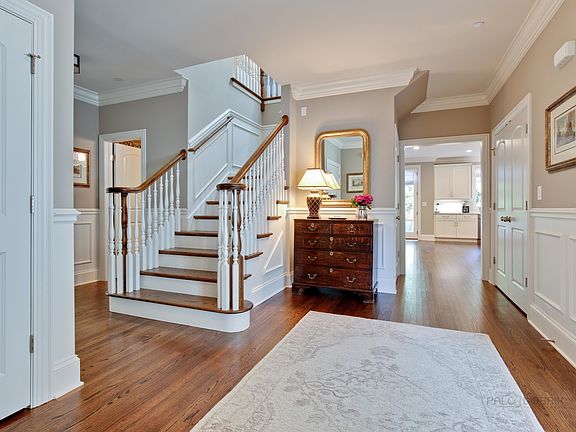 3rd image of 2025 Amberley Ct