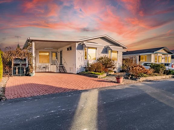 2nd image of 9055 Ashwell Rd #46