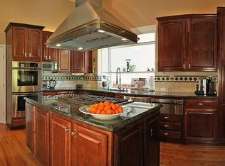 6638 Graystone Ln, San Jose, CA 95120