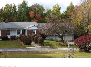 217 Pond Rd, Manchester, ME 04351