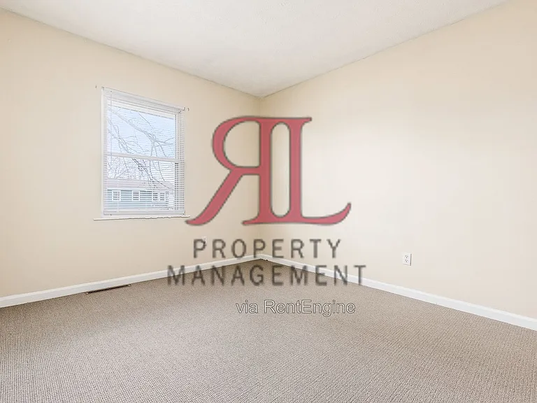 5026 Astoria Ave — Photo 8