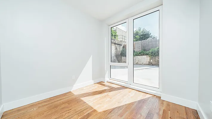 Rented by Nooklyn NYC LLC | media 6