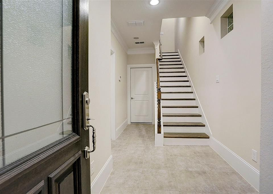 722 N Shepherd Dr, Houston, TX 77007 | Zillow