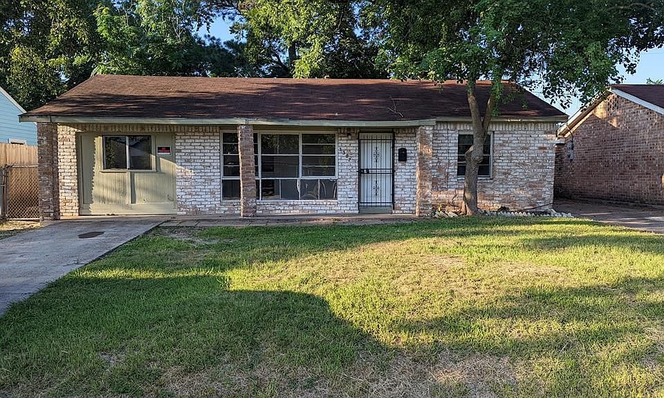 1st image of 3302 McCrarey Dr