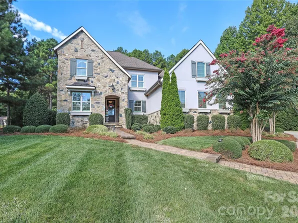 13418 Castleford Dr, Mint Hill, NC 28227