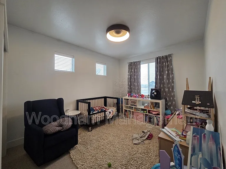 98 Caitlin Rd — Photo 29