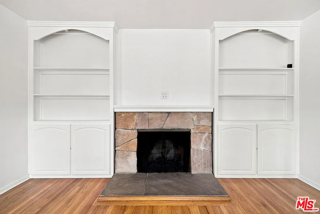 3 bed, 2.5 bath, 1760 sqft, $5,995 — Photo 4