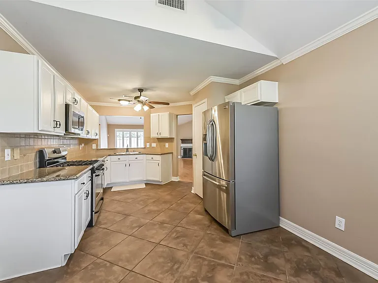 4111 Hermitage Hollow Ln — Photo 14