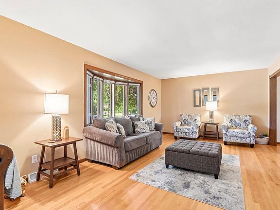 2nd image of 7648 S Pine AVENUE