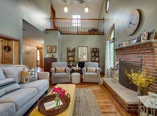 2 Winterberry Ln, North Reading, MA 01864