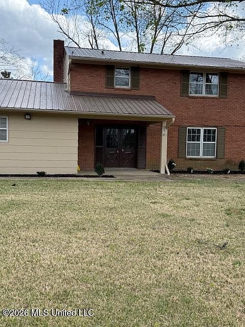 1st image of 425 W Chulahoma Ave