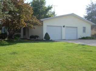 152 E Princess Dr, Brooklyn, MI 49230