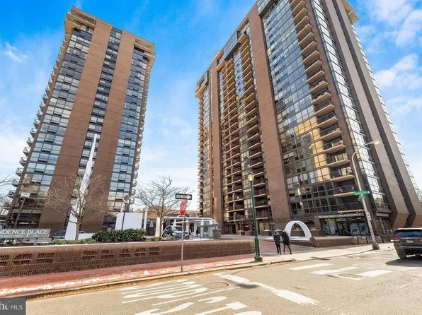 233 S 6th St APT 811D, Philadelphia, PA 19106