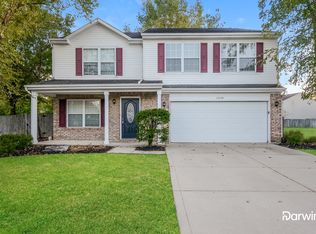 10009 Weeping Cherry Dr, Fishers, IN 46038