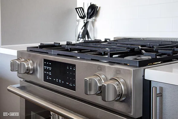 Sold by Citi Habitats | media 10