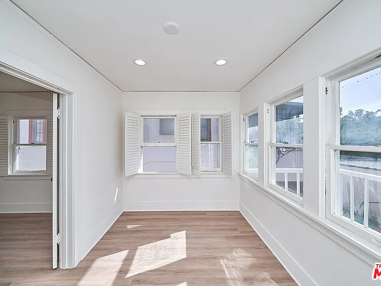 830 S Norton Ave — Photo 8