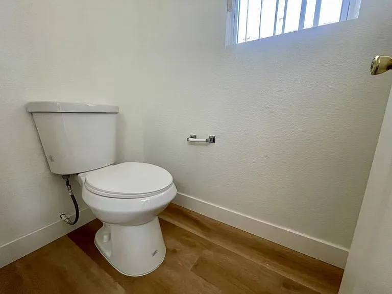 10055 Capistrello Ave — Photo 15