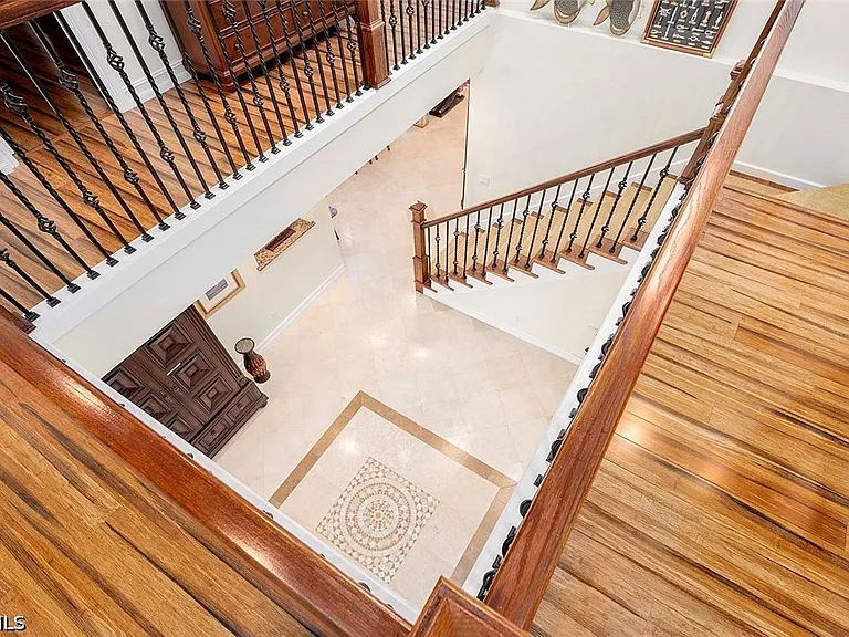 5208 SW 8th Ct — Photo 19