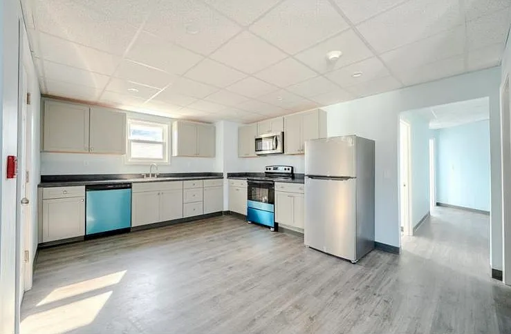 74 Massabesic St #2 — Photo 1