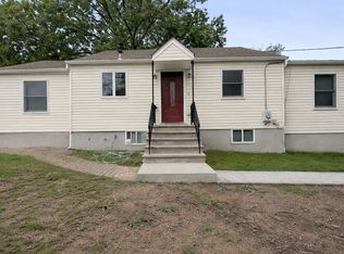 140 Carver Ave, Westwood, NJ 07675