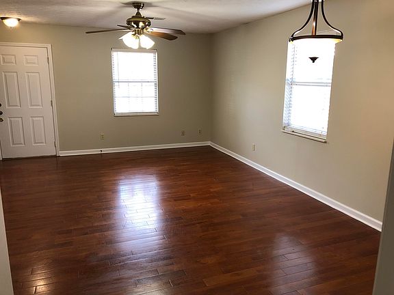 3rd image of 6900 Kings Crossing Way