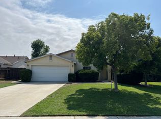 6204 Straub Ln, Bakersfield, CA 93307