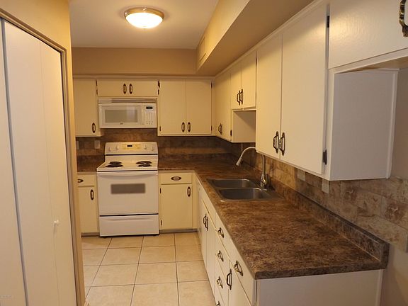 4th image of 4830 W Ford Pl