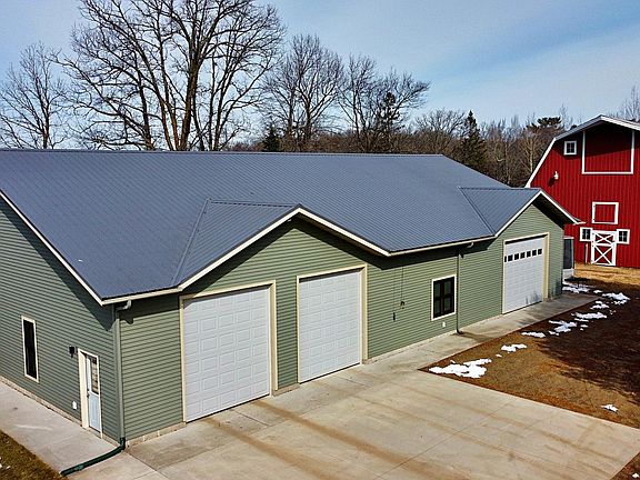 2nd image of 30141 Oriole Ave
