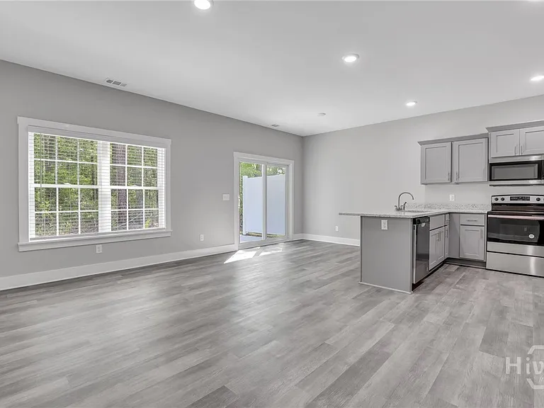 105 Sherwood Ct #3 — Photo 9