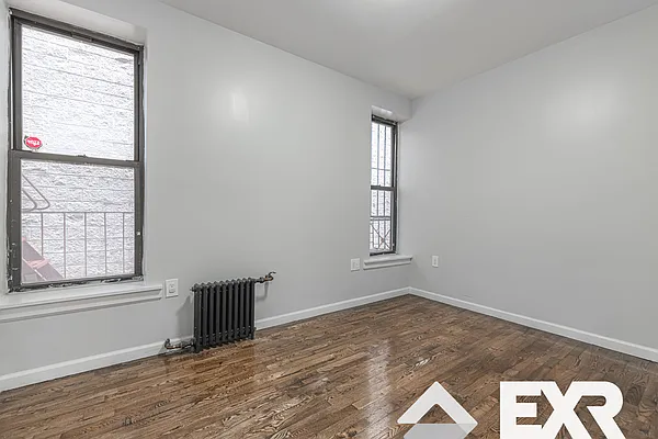 Rented by EXR | media 2