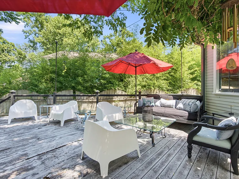 1305 Greenwood Ave — Photo 44