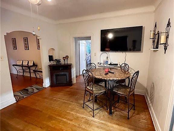 5th image of 4620-22 Spain St