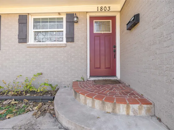 1803 4th St, Brownwood, TX 76801