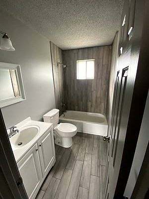 2nd image of 4460 Powell Ave APT 2