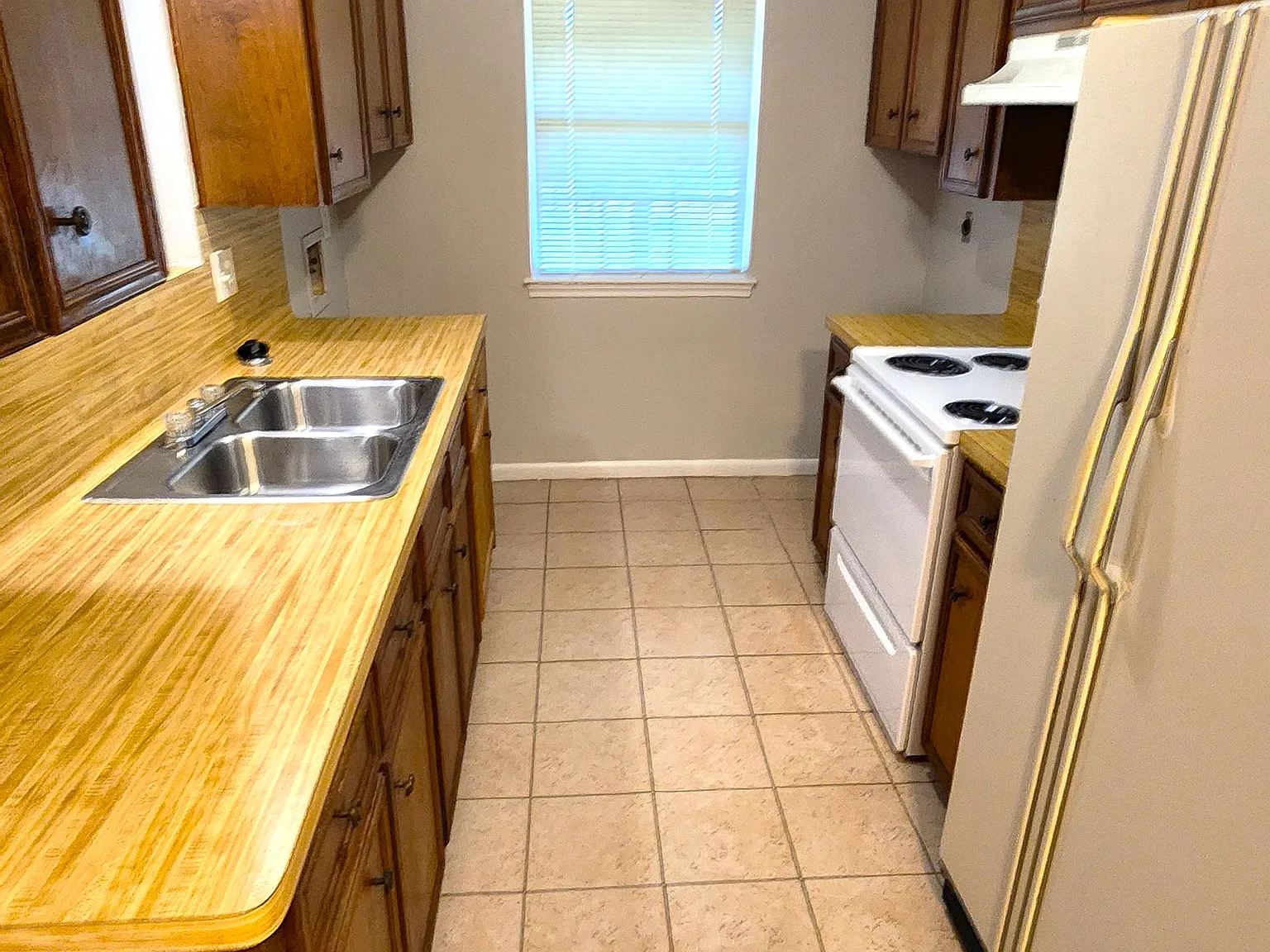 1 bed, 710 sqft, $850 — Photo 2