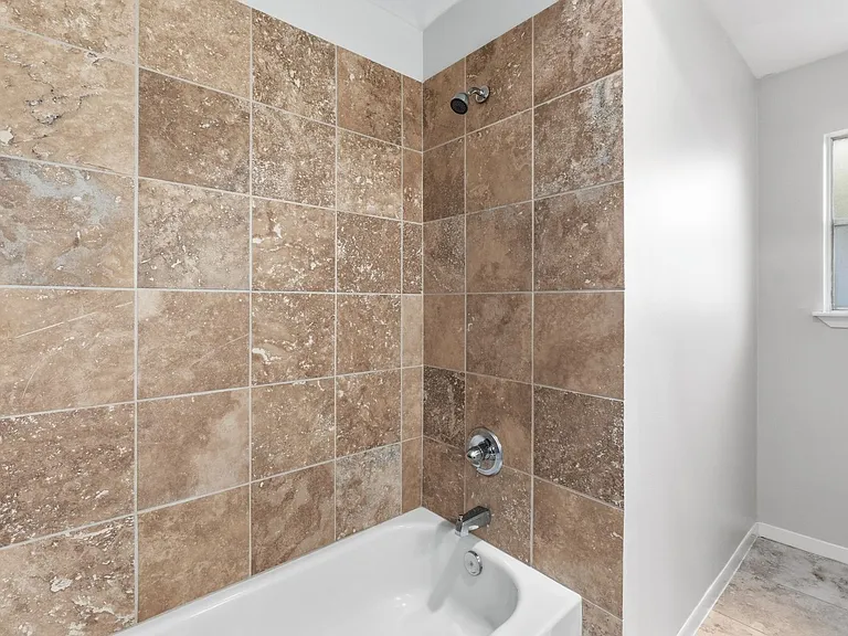 1409 Desert Quail Ln — Photo 16